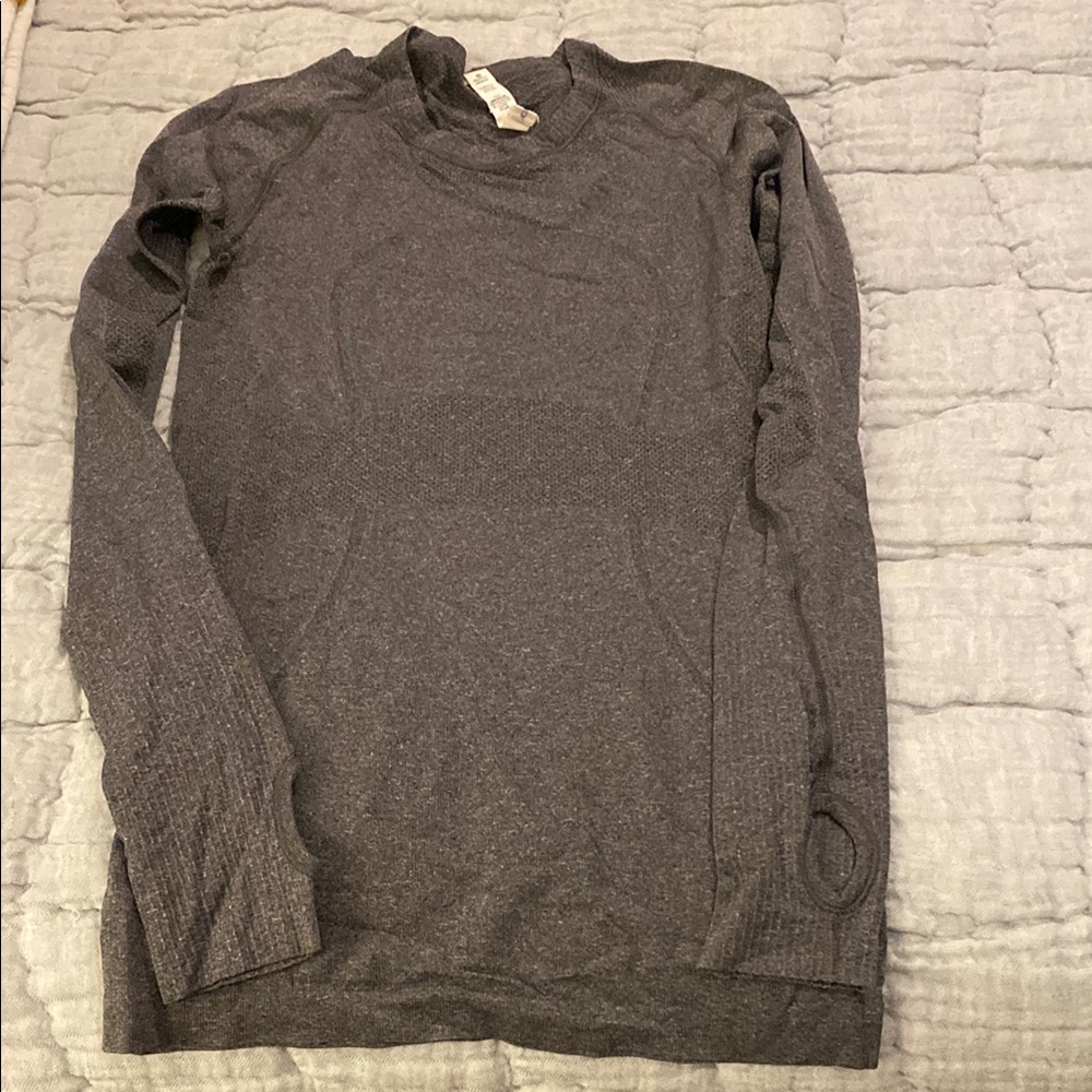Lululemon Gray Long Sleeve Top